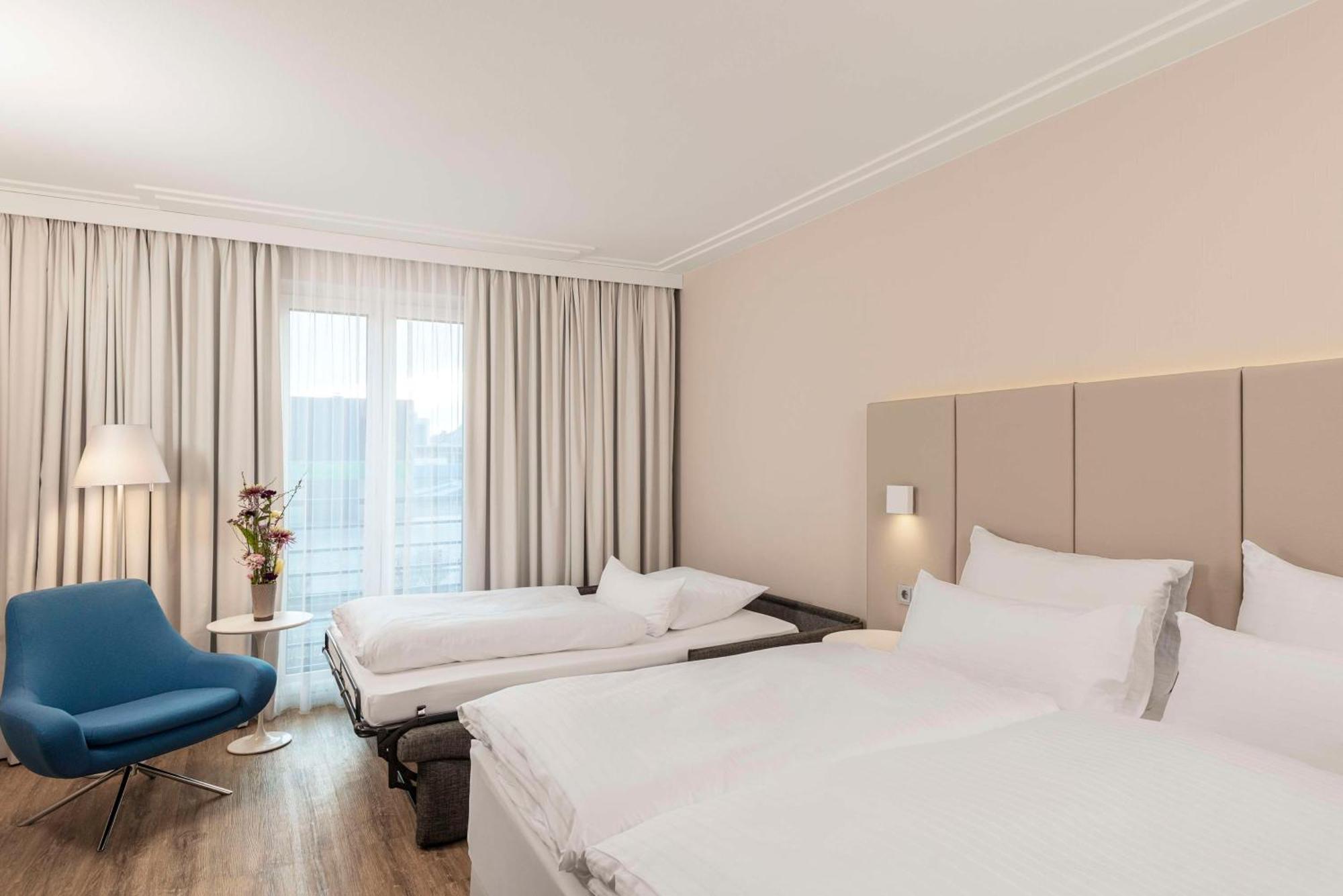 Nh Vienna Airport Conference Center Hotel