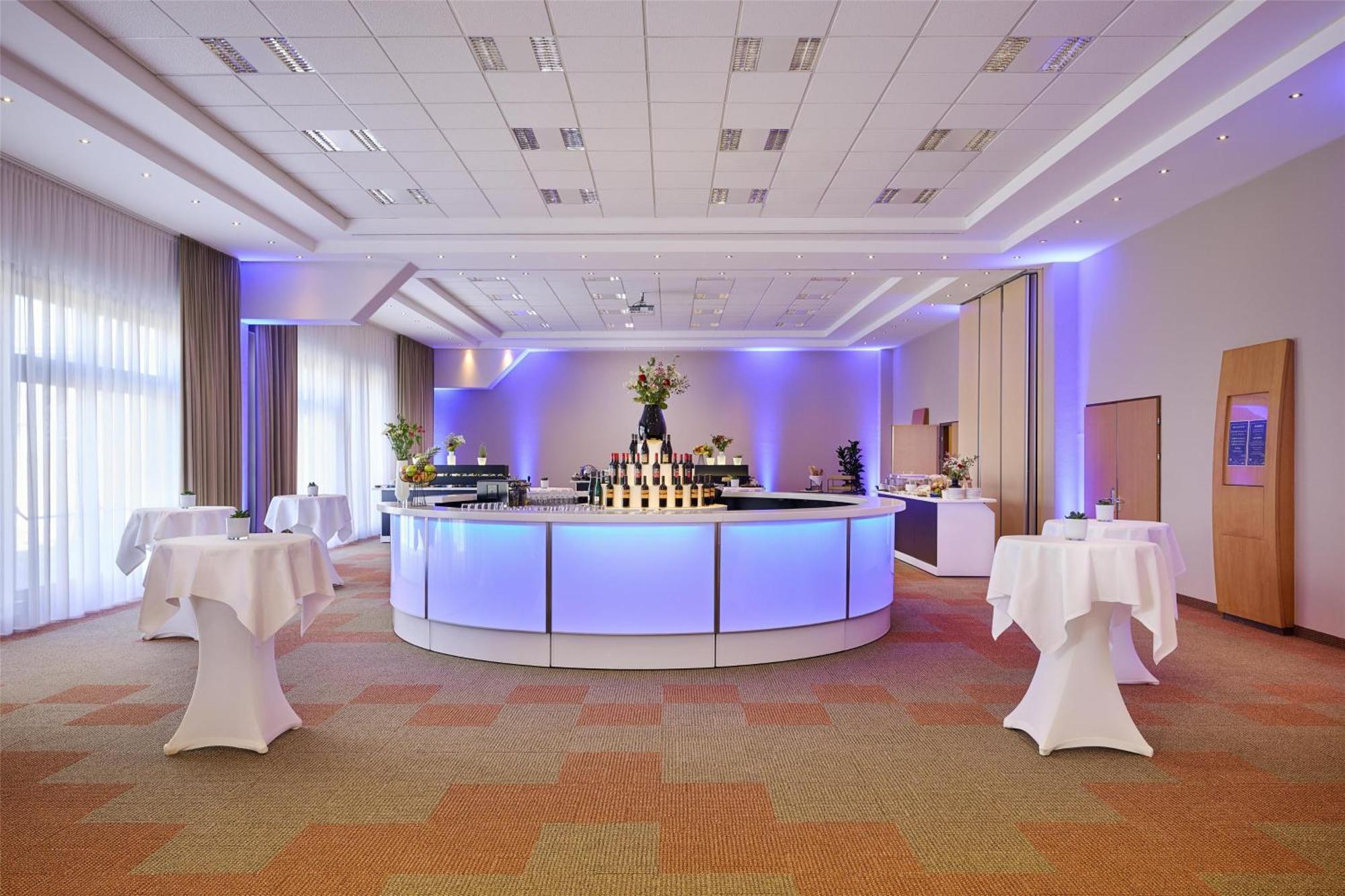 Hotel Nh Vienna Airport Conference Center 4*