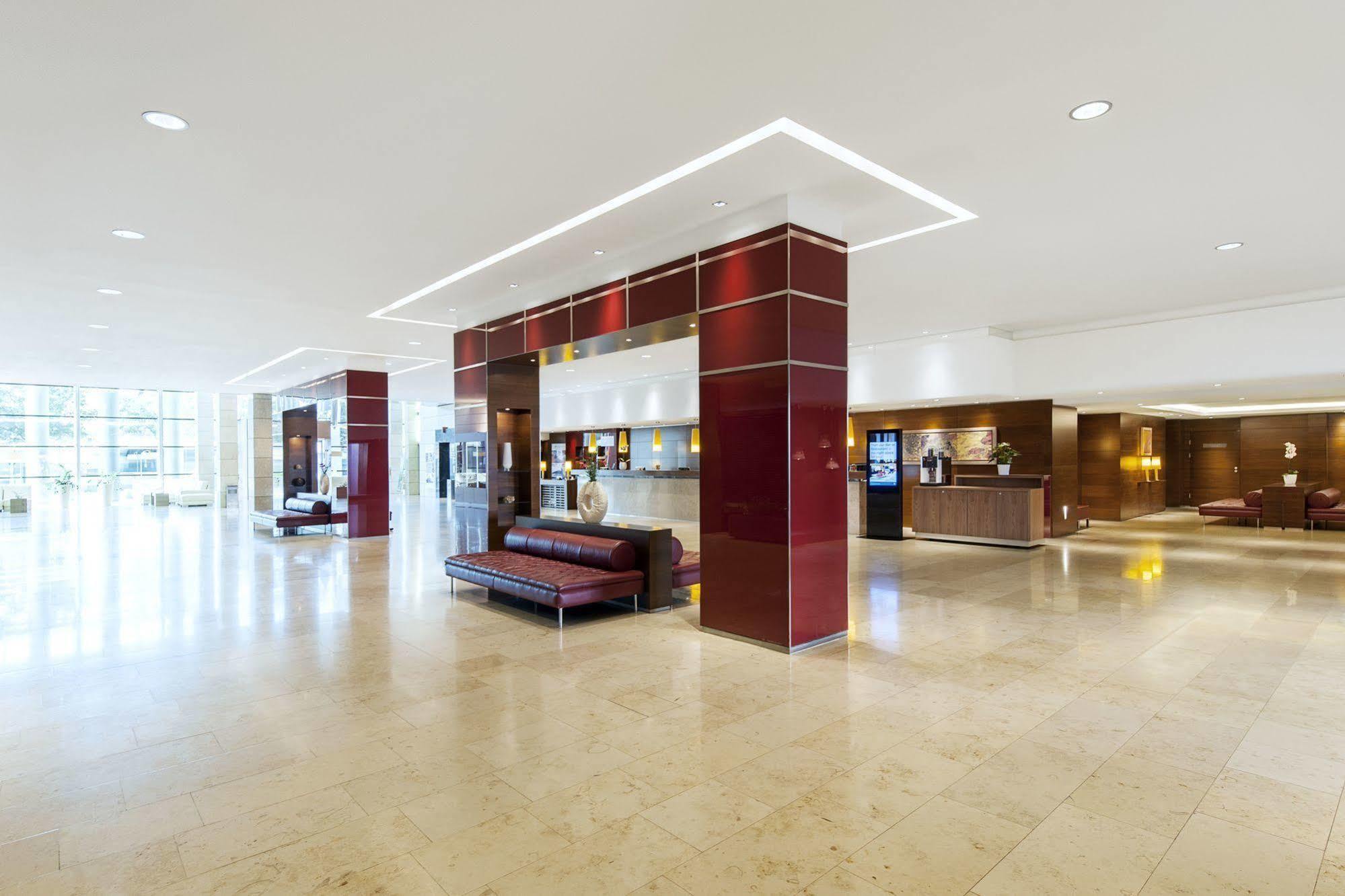 Nh Vienna Airport Conference Center Hotel